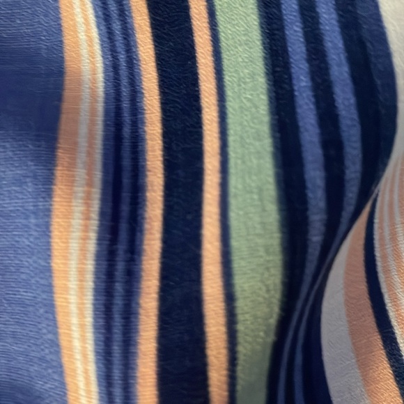 Dillard off the shoulder blouse - Picture 3 of 4